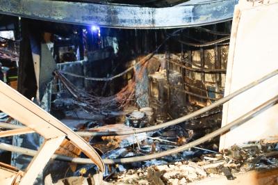 Moeglingen: Autowerkstatt brennt nieder.